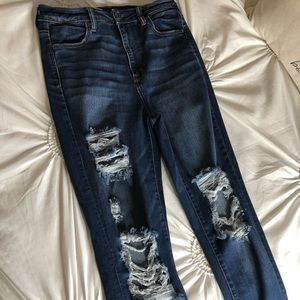 Distressed AE Jeans 10 LONG!